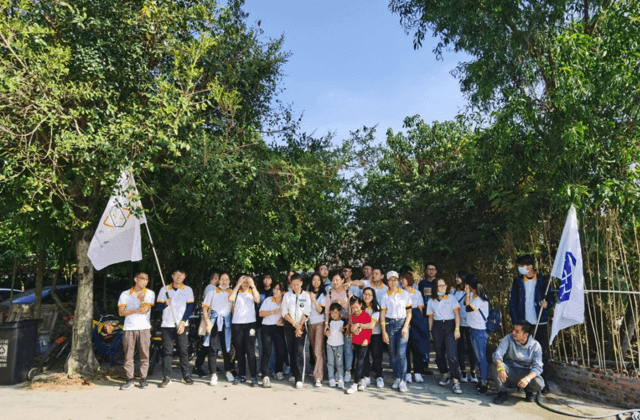 2020 में हमारी टीम वर्क डैफुशन पार्क में